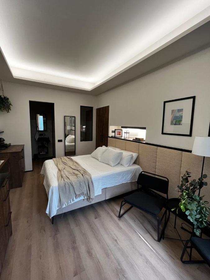 Retiro Studio Madrid Exterior photo